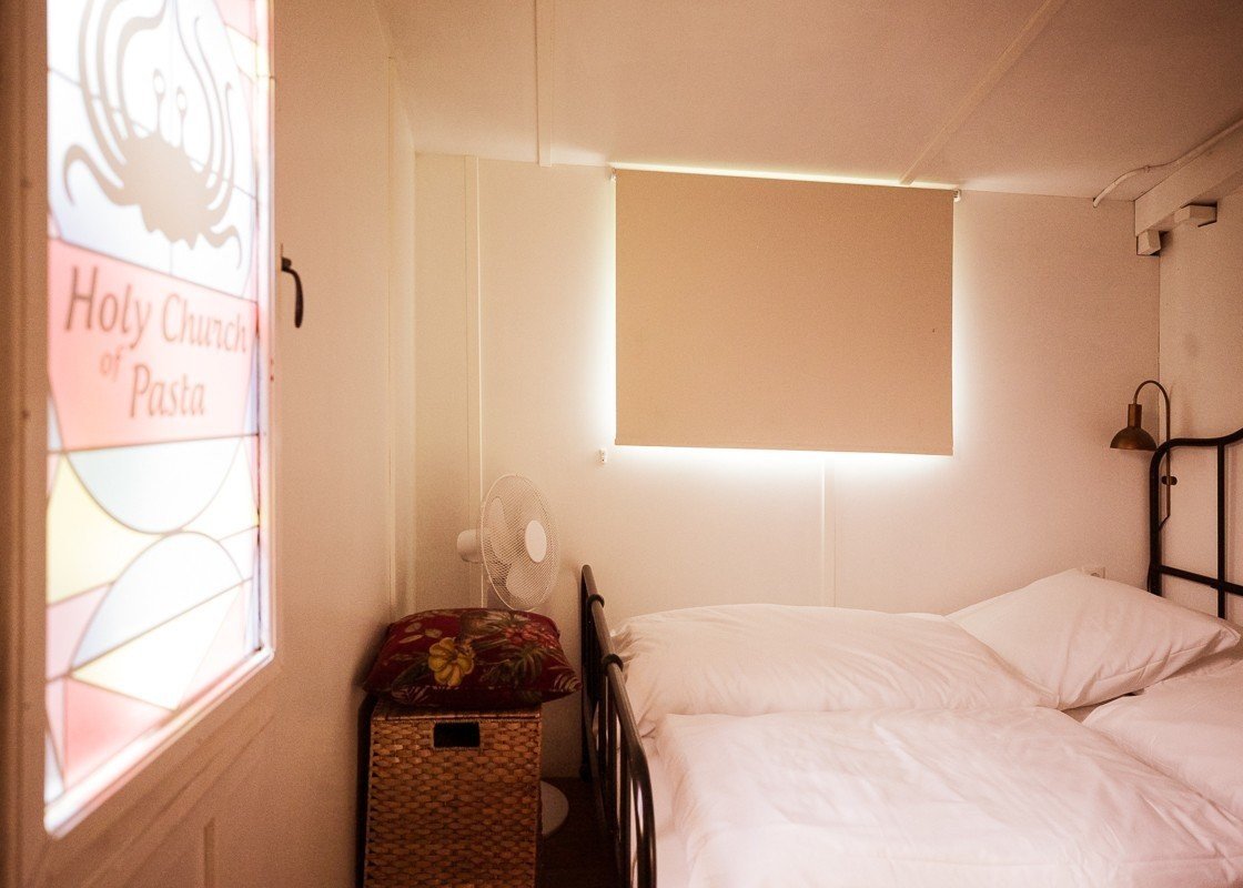 230723 kerkje buitenland 14