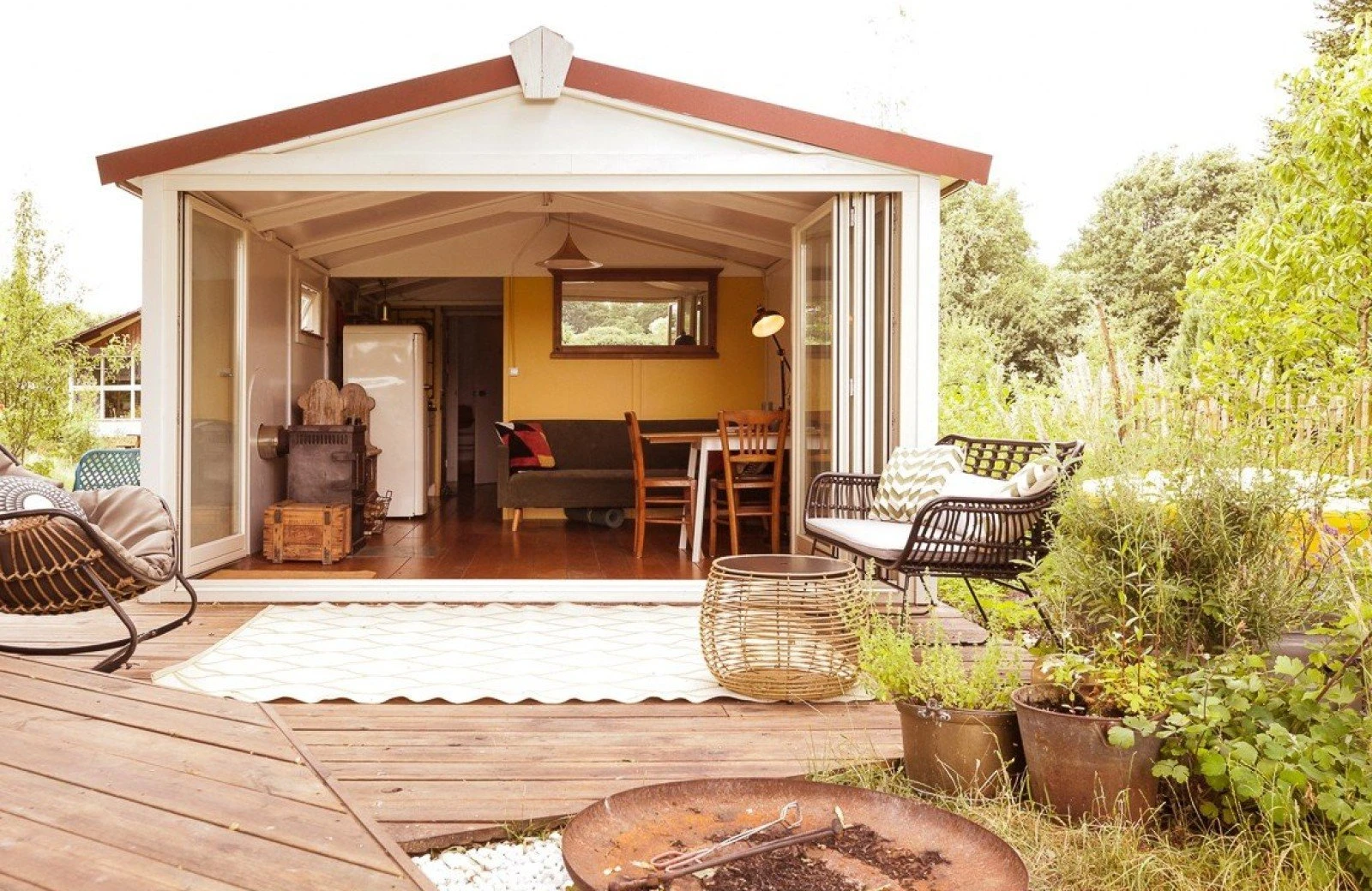 230723 kerkje buitenland 4