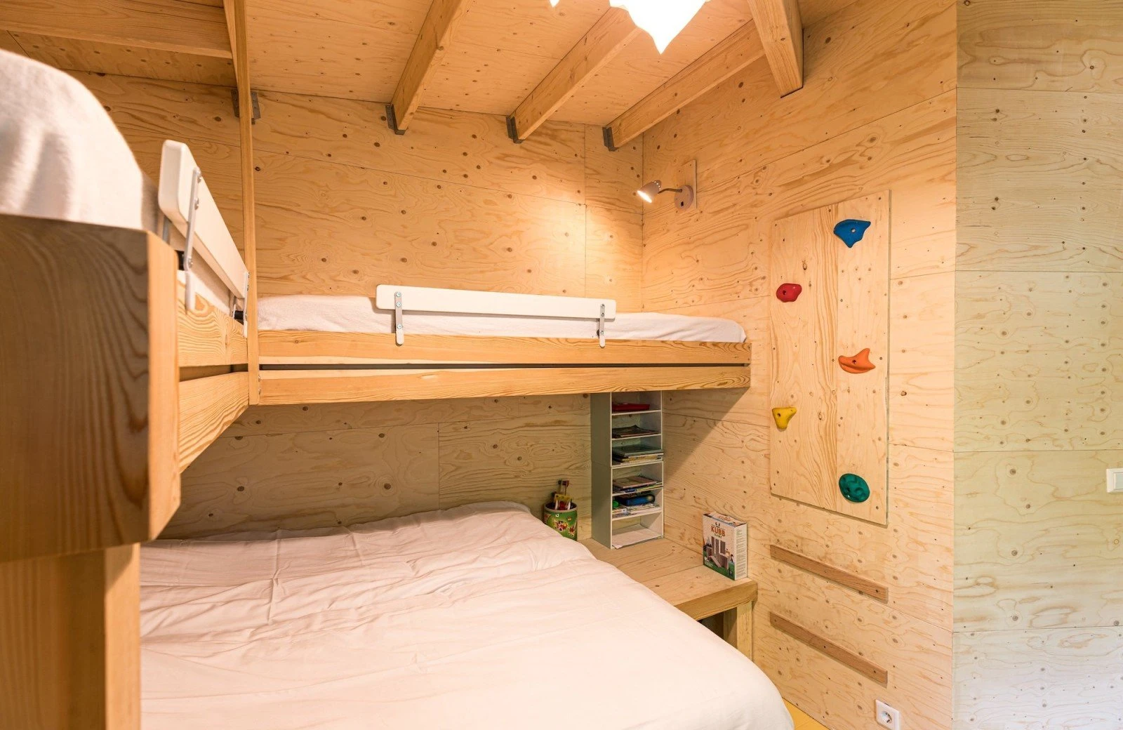 Buitenland binnenhof jonvanschaik 1