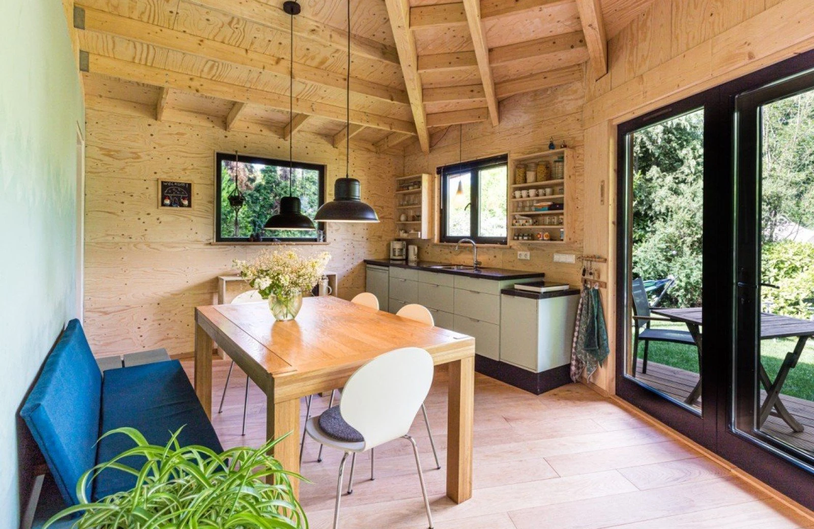 Buitenland binnenhof jonvanschaik 7