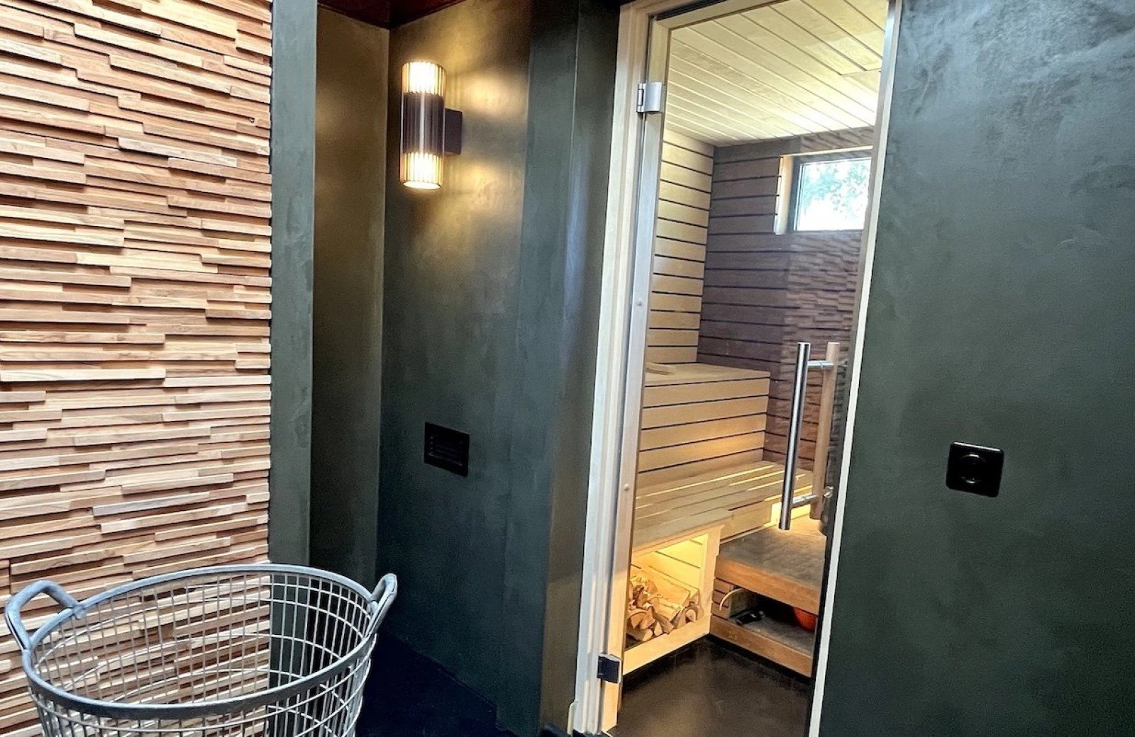 Fullsizerender 3 69552c5cb0030